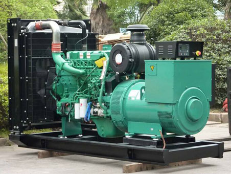 巴楚710kw康明斯柴油发电机组